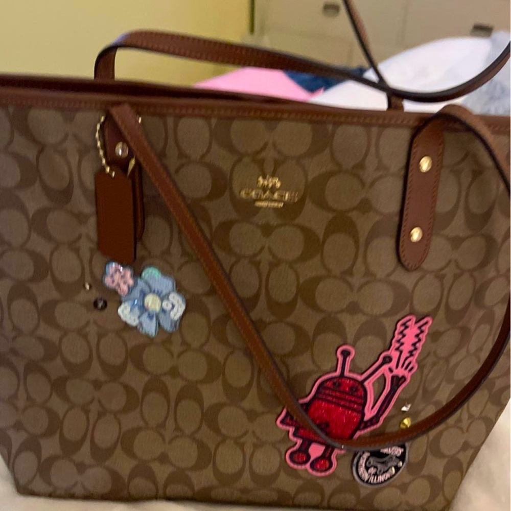 Gorges coach bag it is a Special edition from coach bag new Keith Haring